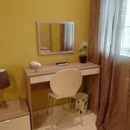 Bayside Double Bedroom *